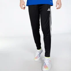 adidas Tiro 23