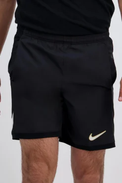 Calções Nike