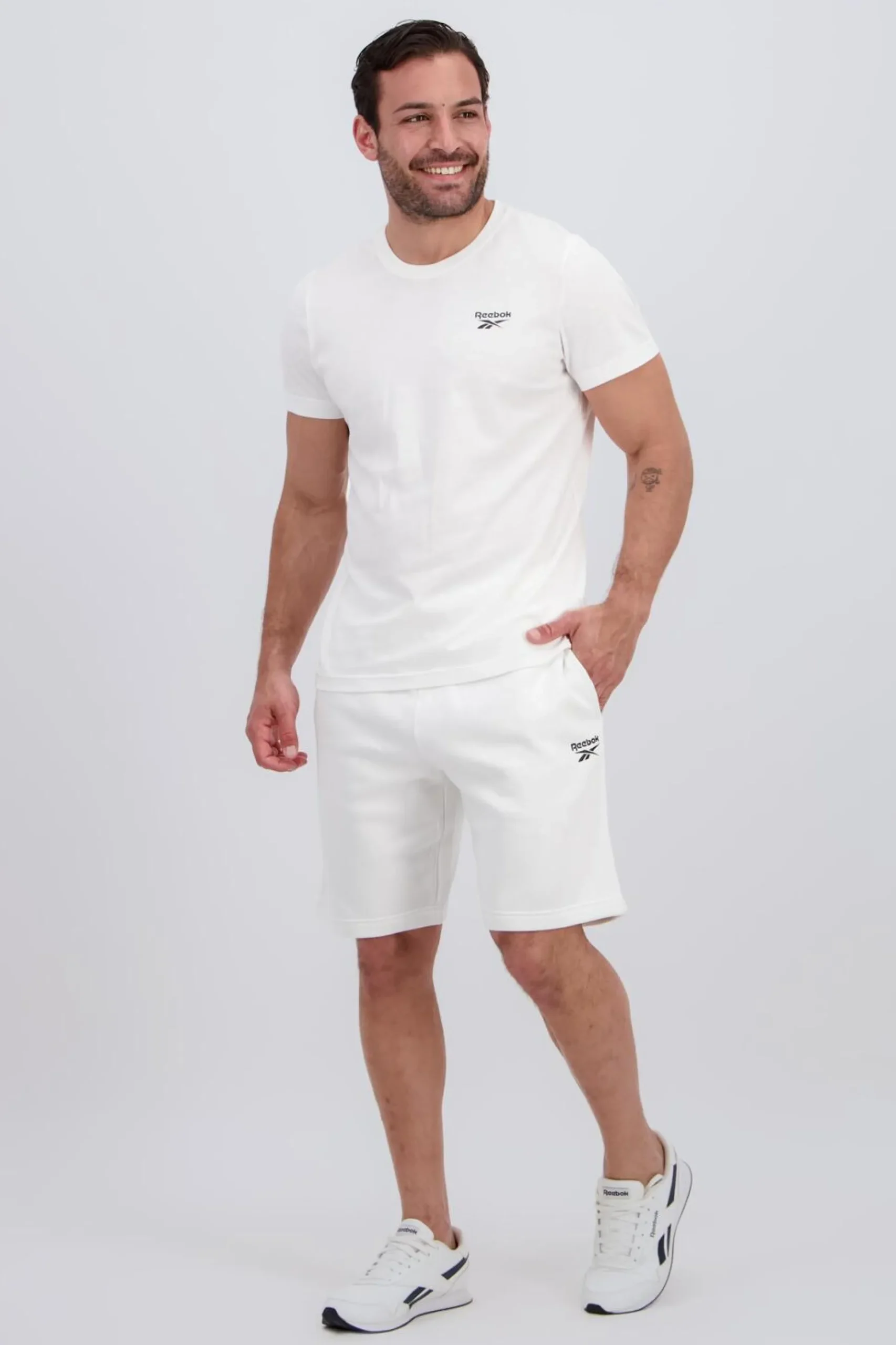 Calções Reebok