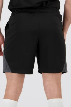 Calções Umbro Basic