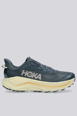 Hoka Challenger 8
