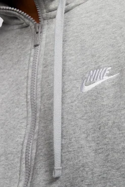 Nike Club