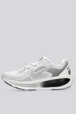 Nike Vomero 18