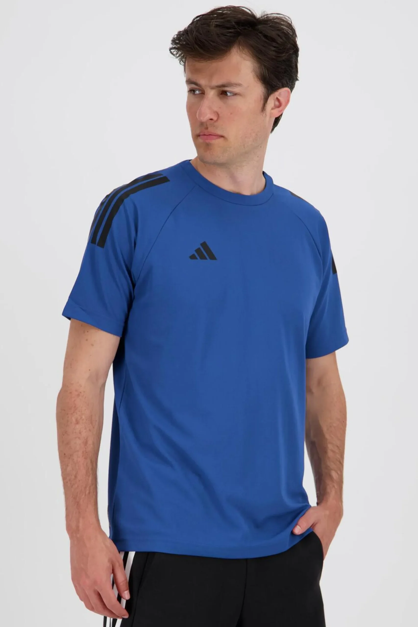 T-shirt adidas
