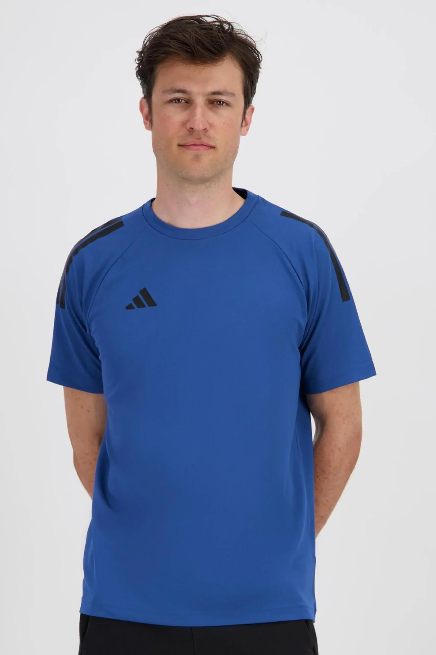 T-shirt adidas