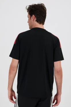T-shirt adidas