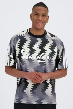 T-shirt adidas